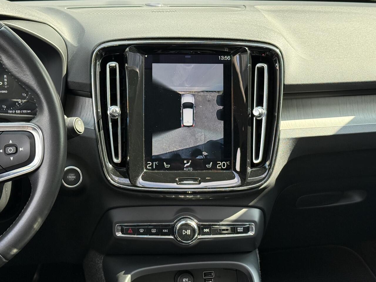 Volvo XC40 1.5 T4 Recharge Inscription Expression (Hoge Instap) Open Dak | 360° Camera | Winter Pack | Harman & Kardon | Navigatie | Memory
