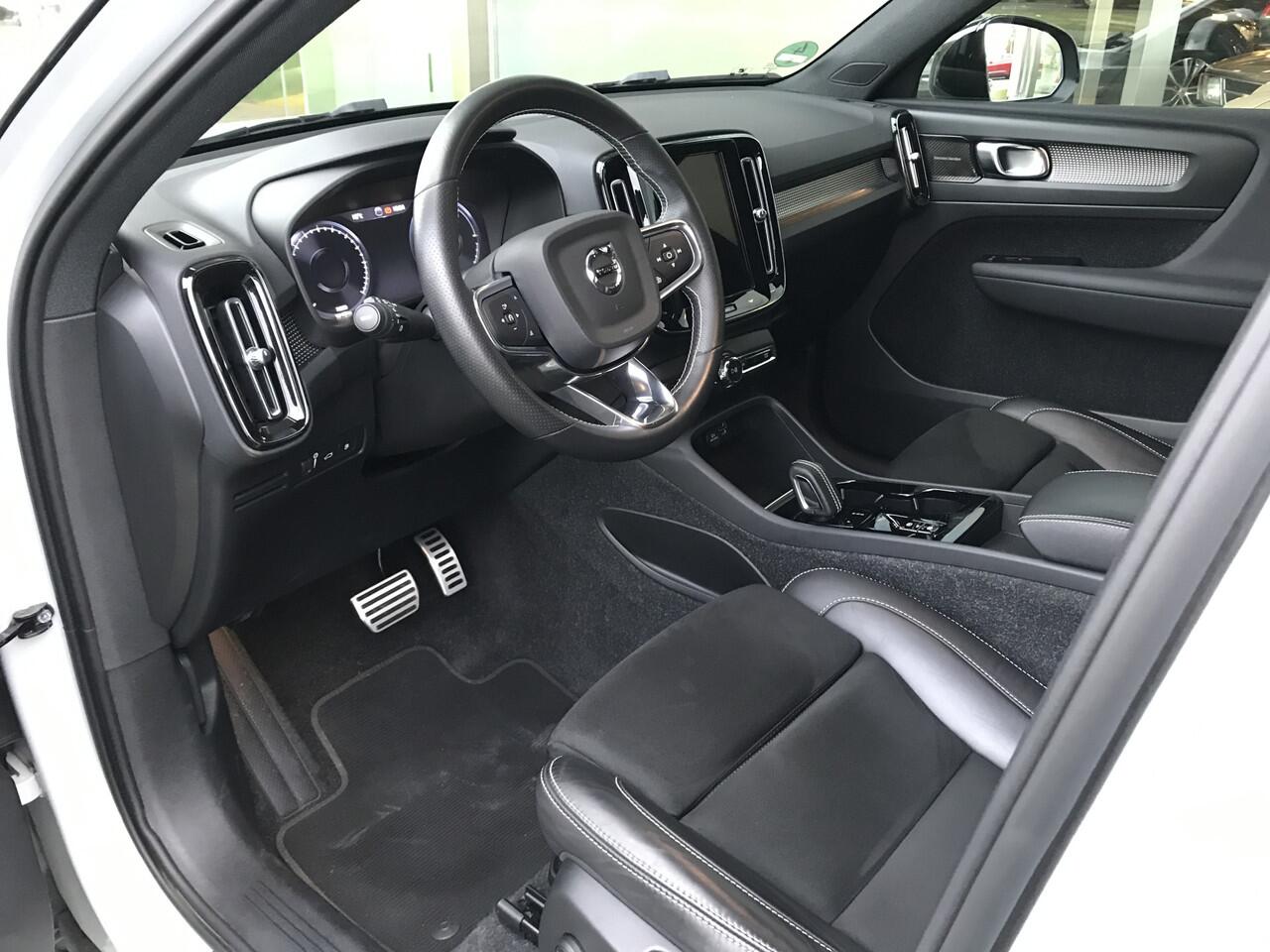 Volvo XC40 1.5 T4 Recharge R-Design Automaat | Rijklaar incl 12 mnd Bovag | Keyless entry Smartphone Blis H/K audio