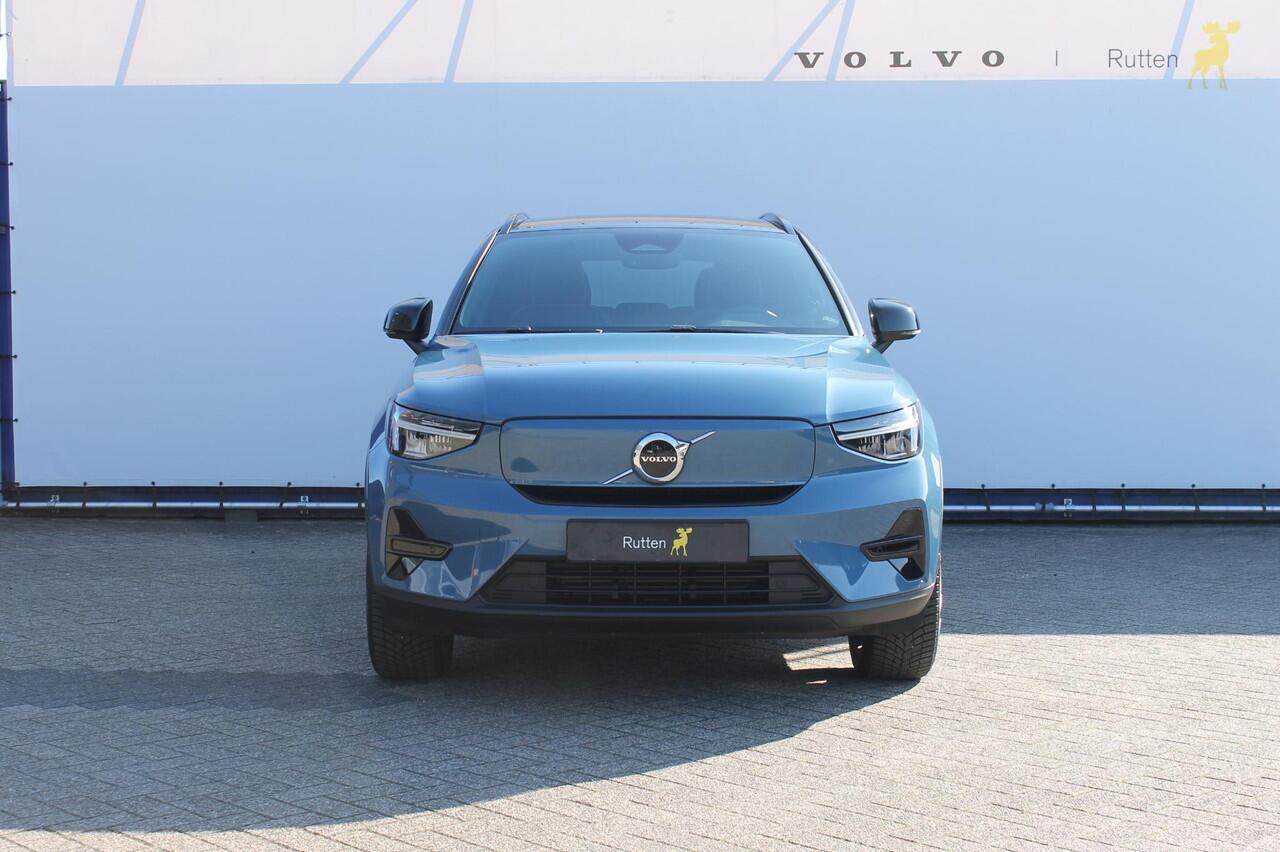 Volvo XC40 Recharge Plus 231PK Automaat 70 kWh 20" lichtmetalen velgen / Google infotainment / Getinte ramen vanaf de B-stijl / All Season banden / Apple Carplay