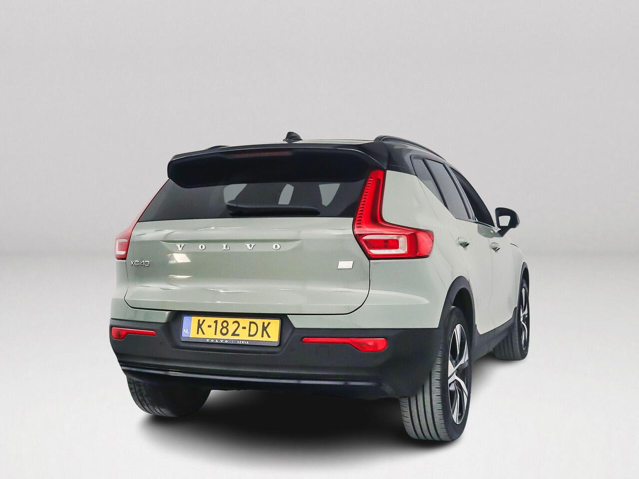 Volvo XC40 Recharge P8 AWD R-Design | Panoramadak | 360° camera | Harman Kardon | Stoel- en Stuurverwarming