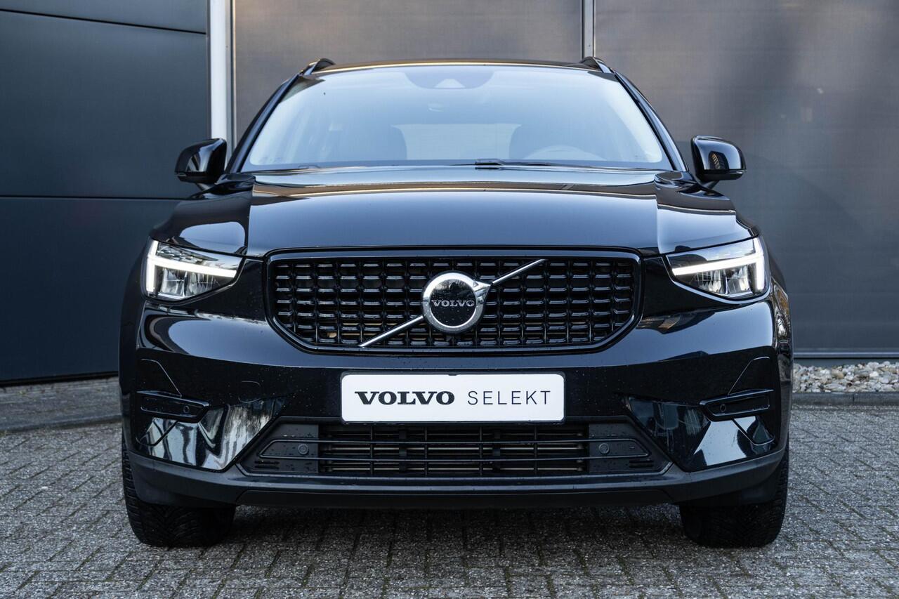 Volvo XC40 1.5 T4 Plug-in hybrid Plus Dark | Panoramadak | Trekhaak semi elek inklapbaar | 18"Black Edition Velgen |