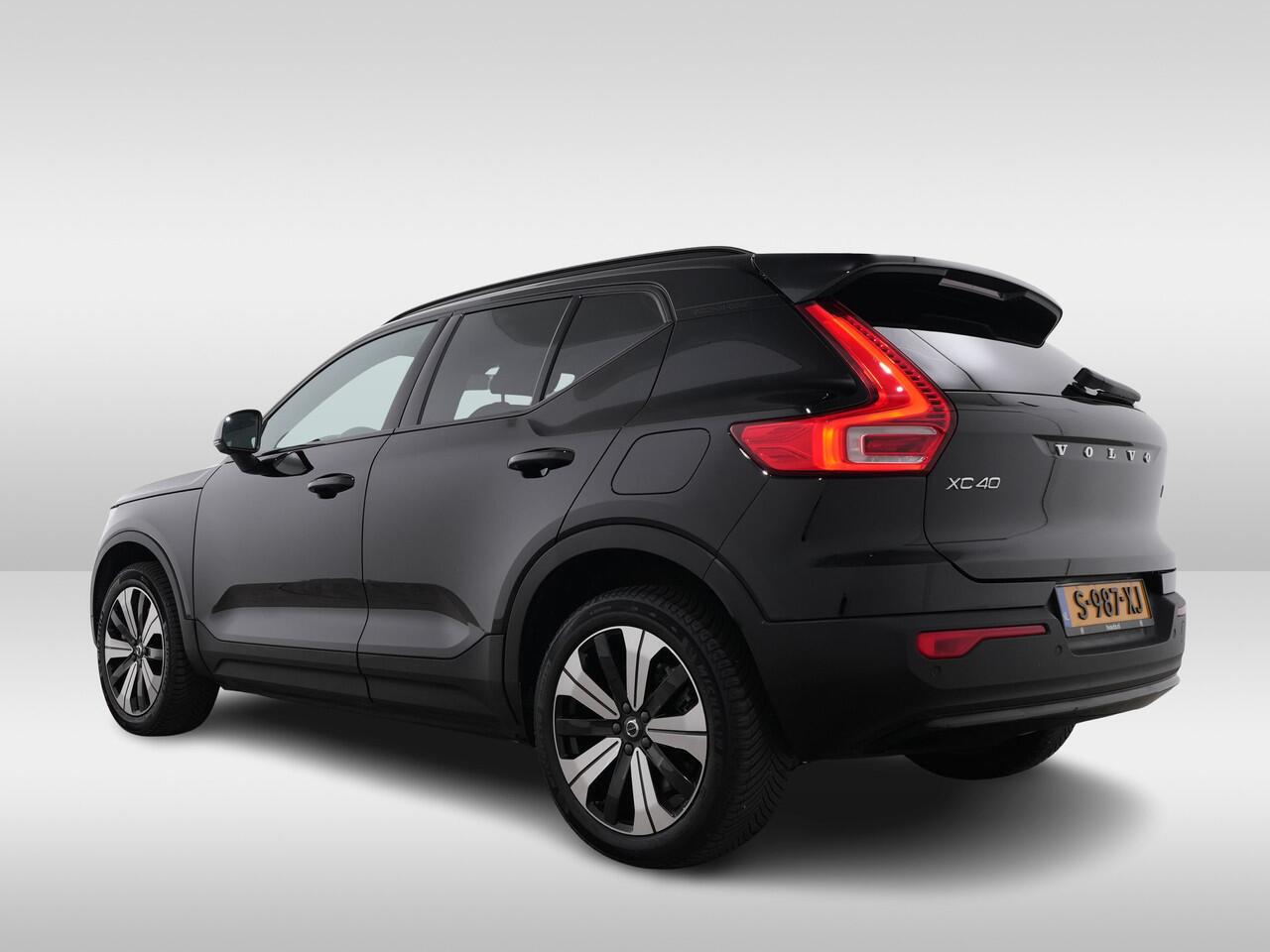 Volvo XC40 RECHARGE 232PK PLUS 70 KWH 96,72% SOH | Pilot Assist | Stoel/Stuurverwarming | Camera