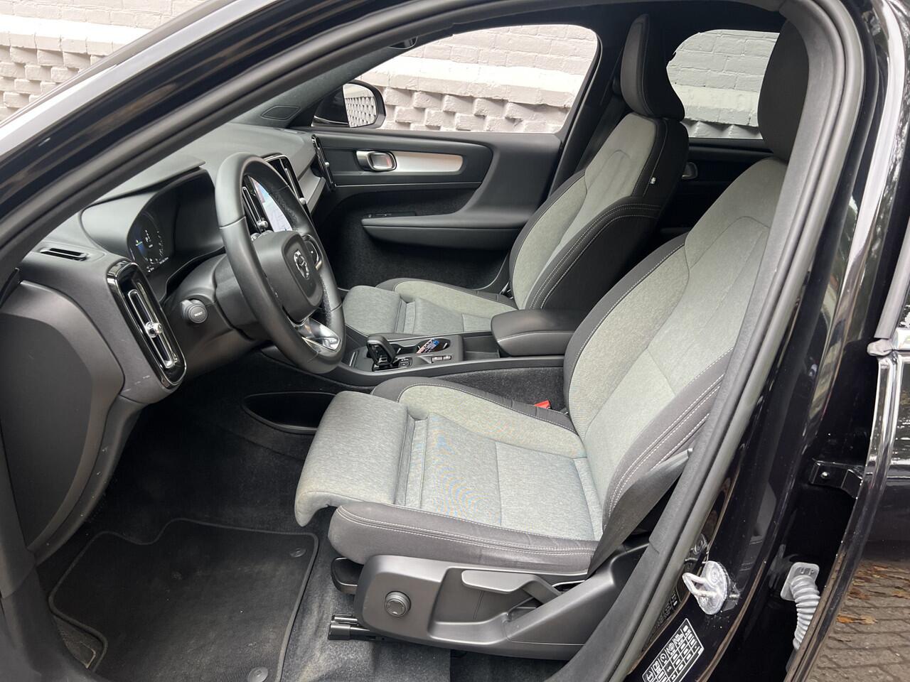 Volvo XC40 1.5 T4 Recharge Core Bright Trekhaak Navigatiesysteem