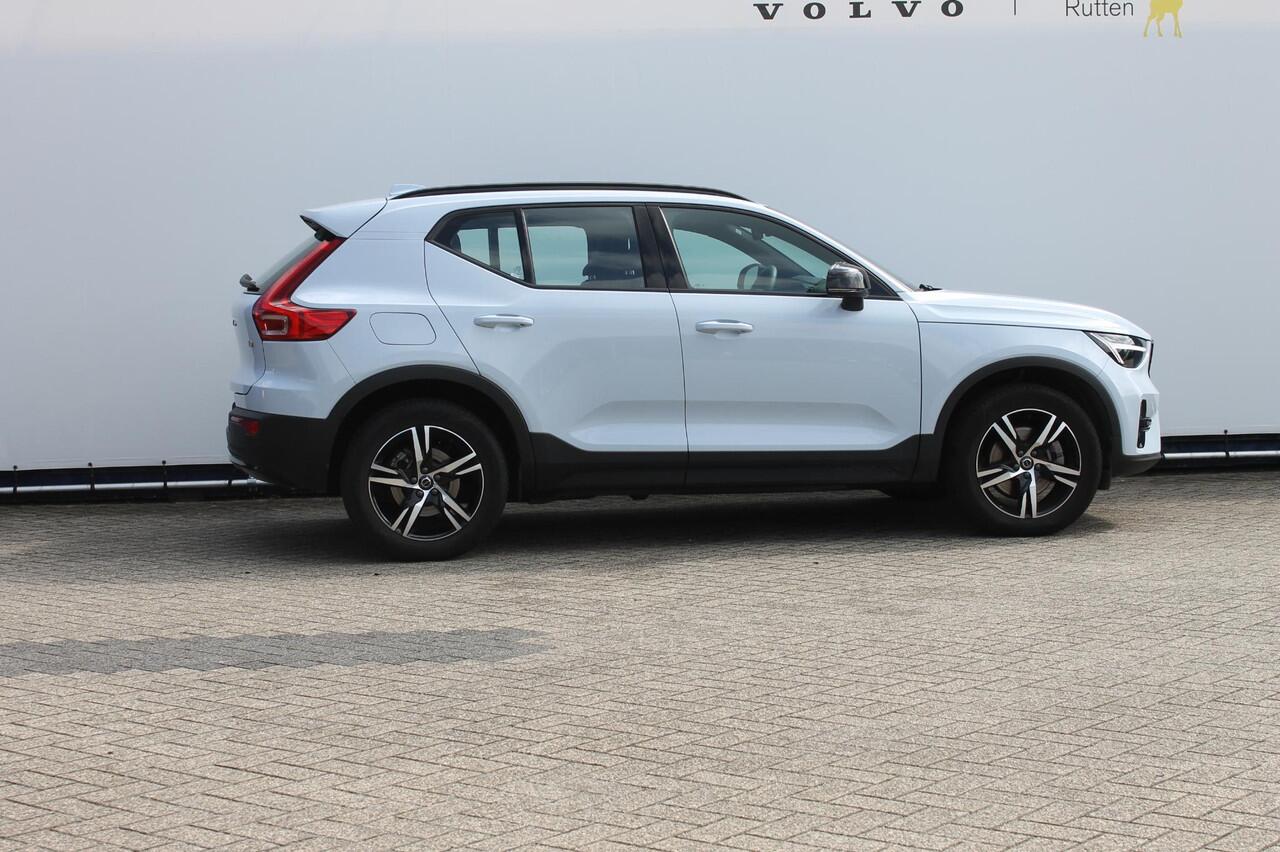Volvo XC40 B4 211PK Automaat Plus Dark Google Infotainment / Verwarmbare voorruit / Semi elektrisch wegklapbare trekhaak / Elektrisch verstelbare voorstoelen met geheugen op de bestuurdersstoel