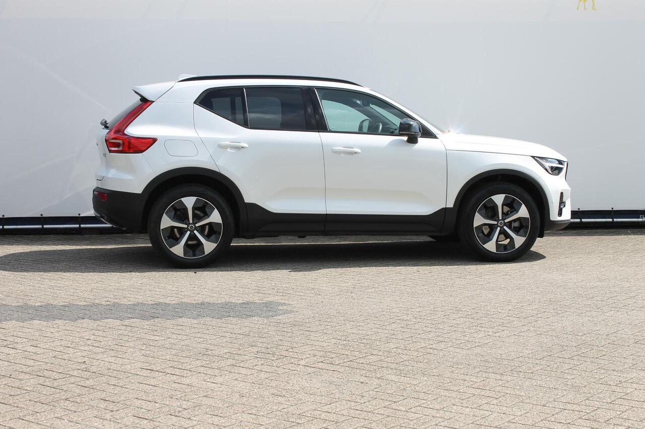 Volvo XC40 B3 177PK Automaat Plus Dark Google infotainment / Draadloos telefoon opladen / Elektrisch bedienbare bestuurdersstoel met geheugen / Adaptieve Cruise Control