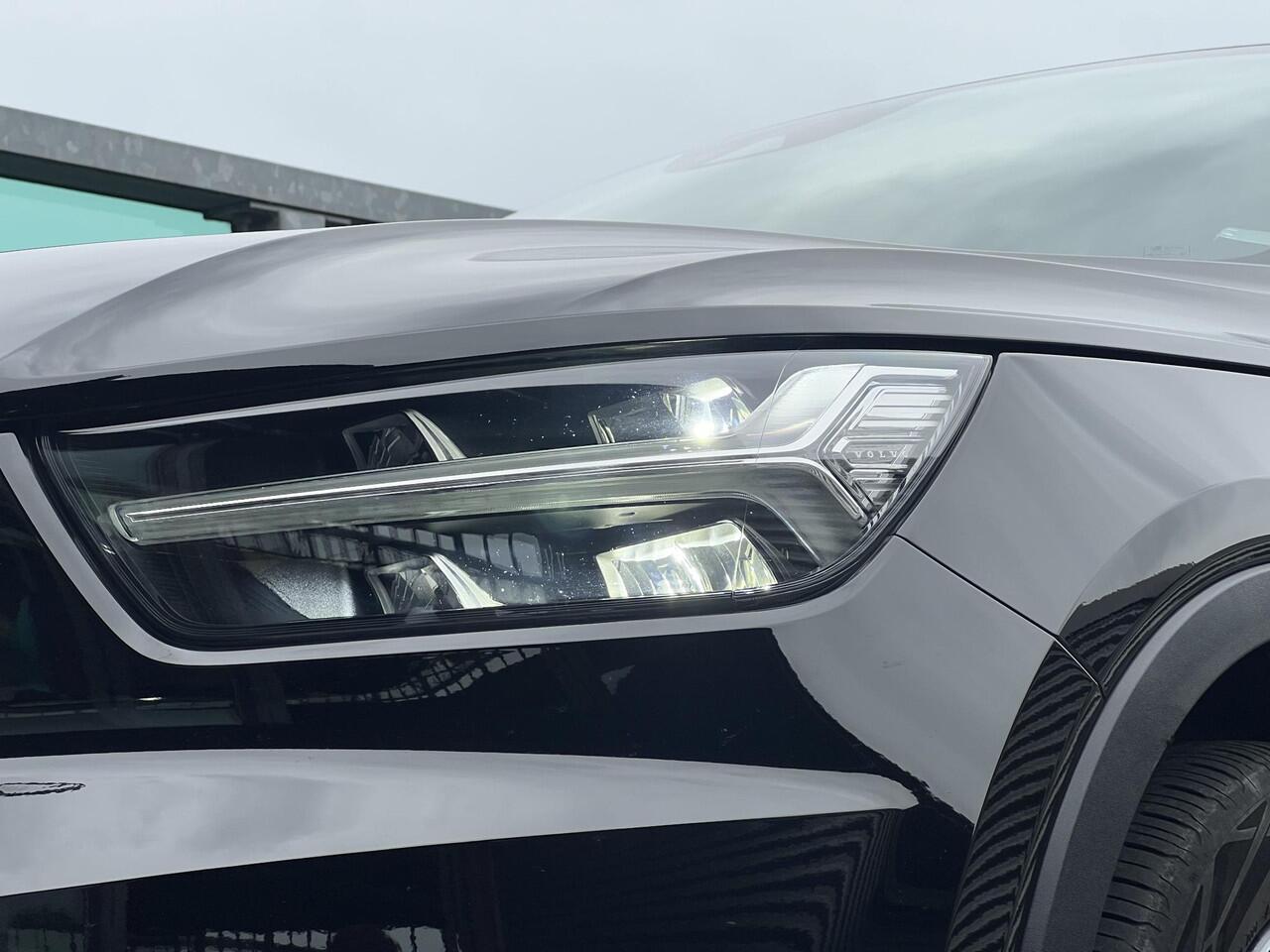 Volvo XC40 1.5 T4 Recharge R-Design Automaat, Adaptive Cruise Control, Blis, Verwarmde stoelen + Stuur, Full Led verlichting