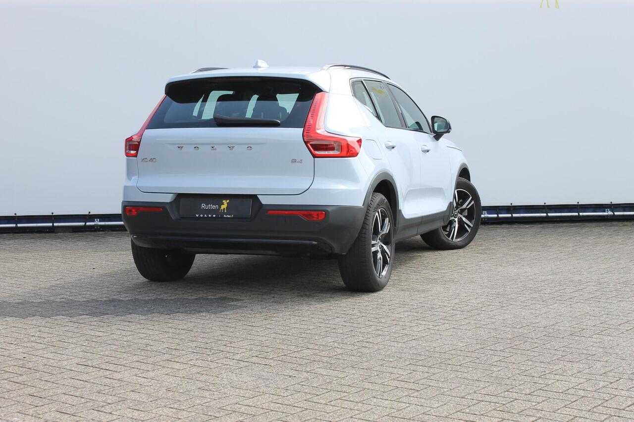 Volvo XC40 B4 211PK Plus Dark Google infotainment / Adaptieve cruise control / Verwarmbare voorstoelen en stuurwiel / Elektrisch bedienbare bestuurdersstoel met geheugen / Semi elektrisch wegklapbare trekhaak