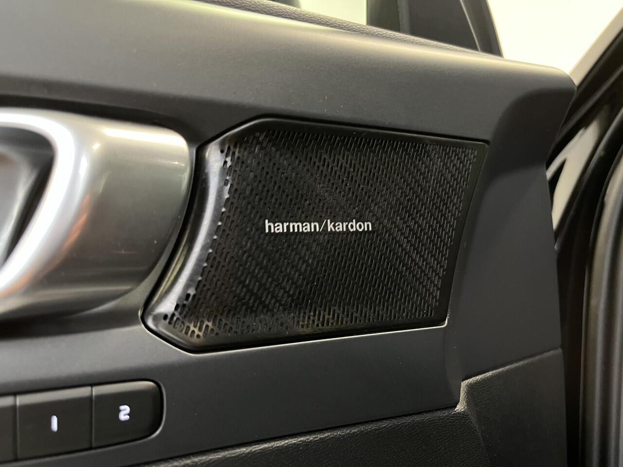 Volvo XC40 1.5 T4 Recharge Plus Dark | H&K | CARPLAY | CAMERA | LEDER | DEALERONDERHOUDEN | 97% SOH |