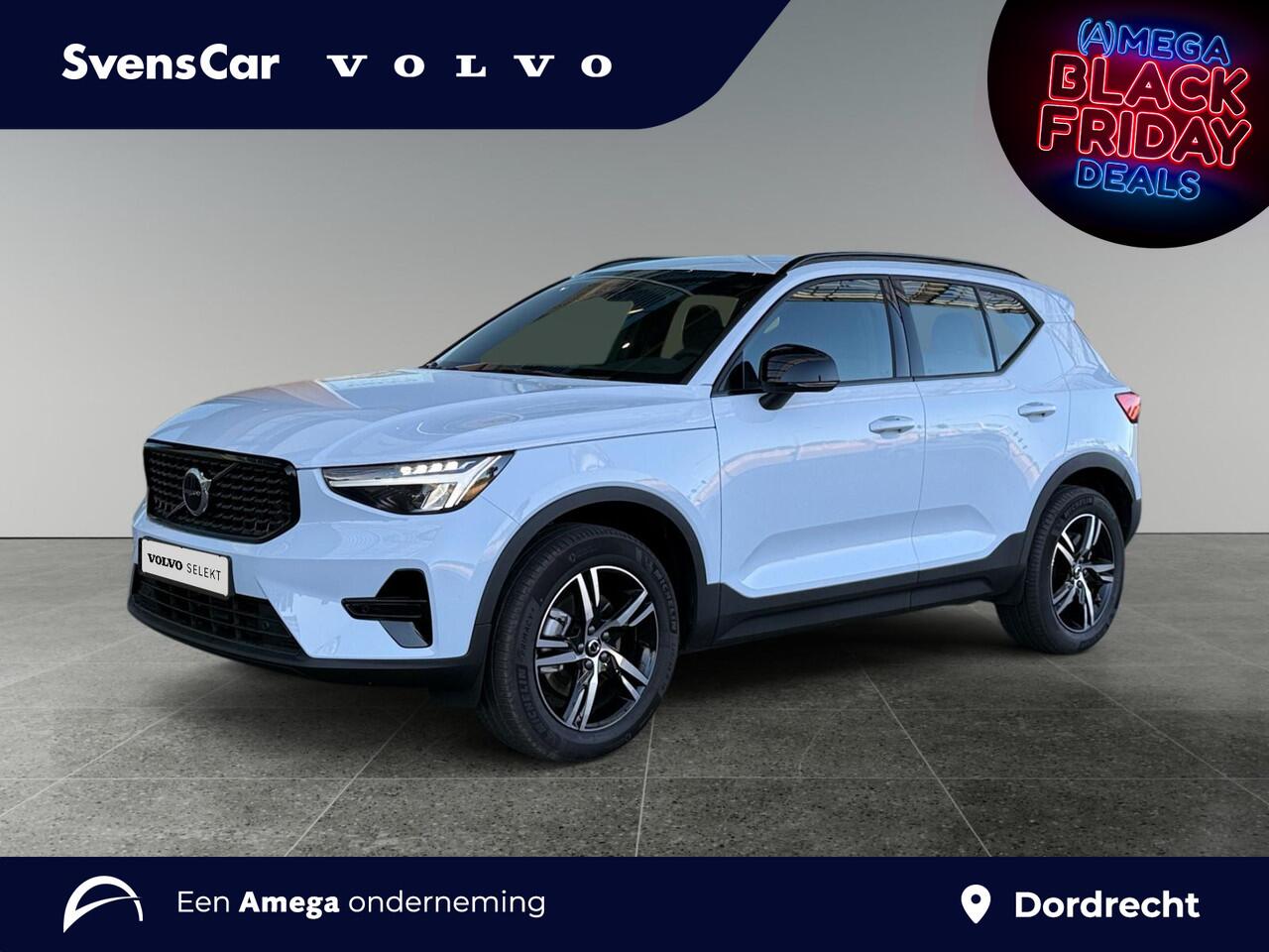 Volvo XC40 2.0 B4 Plus Dark | Stoelverwarming | Harman/Kardon Audio | Trekhaak | Verwarmbare voorruit |