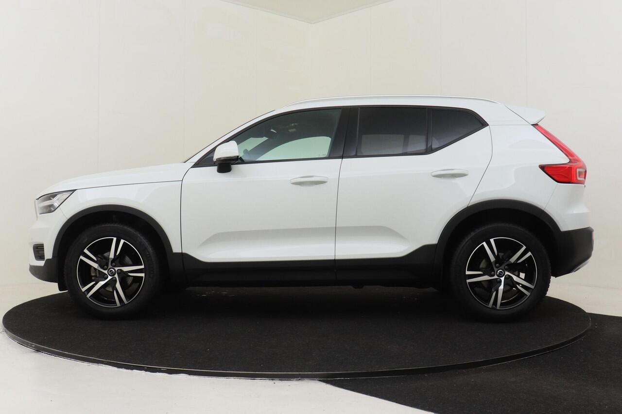 Volvo XC40 T3 AUT. MOMENTUM -PANO.DAK|HARMAN/KARDON|CAMERA|TREKHAAK|CRUISE|18"