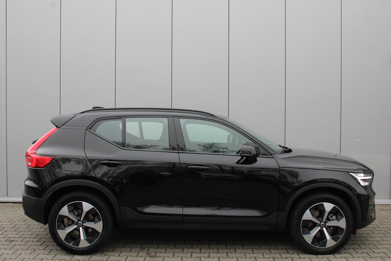 Volvo XC40 B4 Plus Dark | Trekhaak | Stoelverwarming | Premium Audio