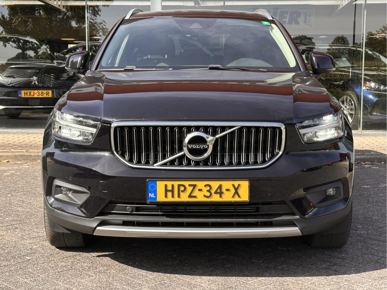 Volvo XC40 1.5 T5 Recharge Inscription | Leder | Trekhaak 1800kg | | LED | Camera | (occasion)