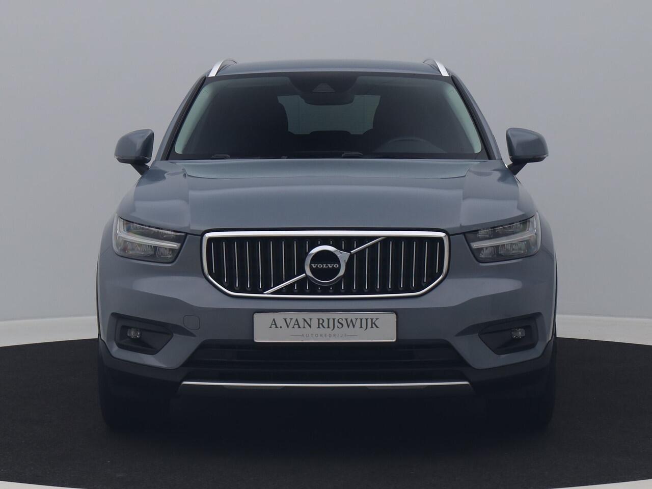 Volvo XC40 1.5 T5 Twin Engine Momentum Pro | KEYLESS | H&K | STOEL- EN STUURVERW.