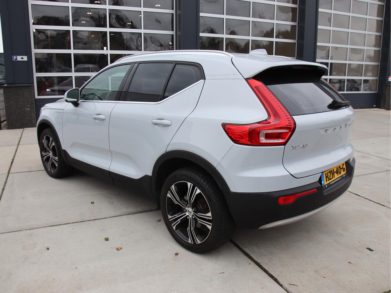 Volvo XC40 1.5 T4 Recharge Inscription Camera/Carplay, Leder, 4x stoel&stuur verwarming Eindejaar aanbieding!