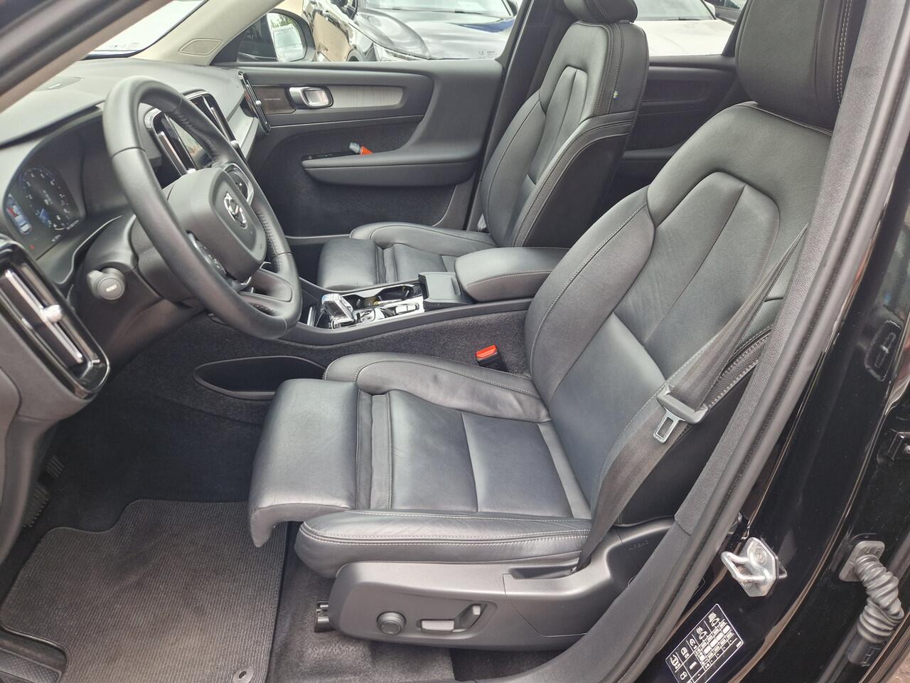 Volvo XC40 2.0 B4 Inscription Pano | 360 Cam | LOUNGE en SEAT PACK