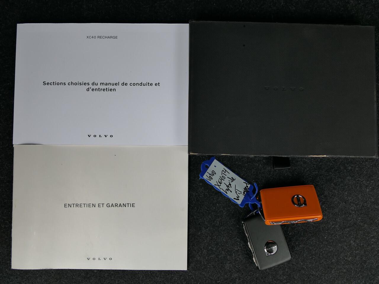 Volvo XC40 1.5 T4 Recharge Inscription 12 MND garantie Leer / Keyless Entry / 19'' / DAB+ / Navi