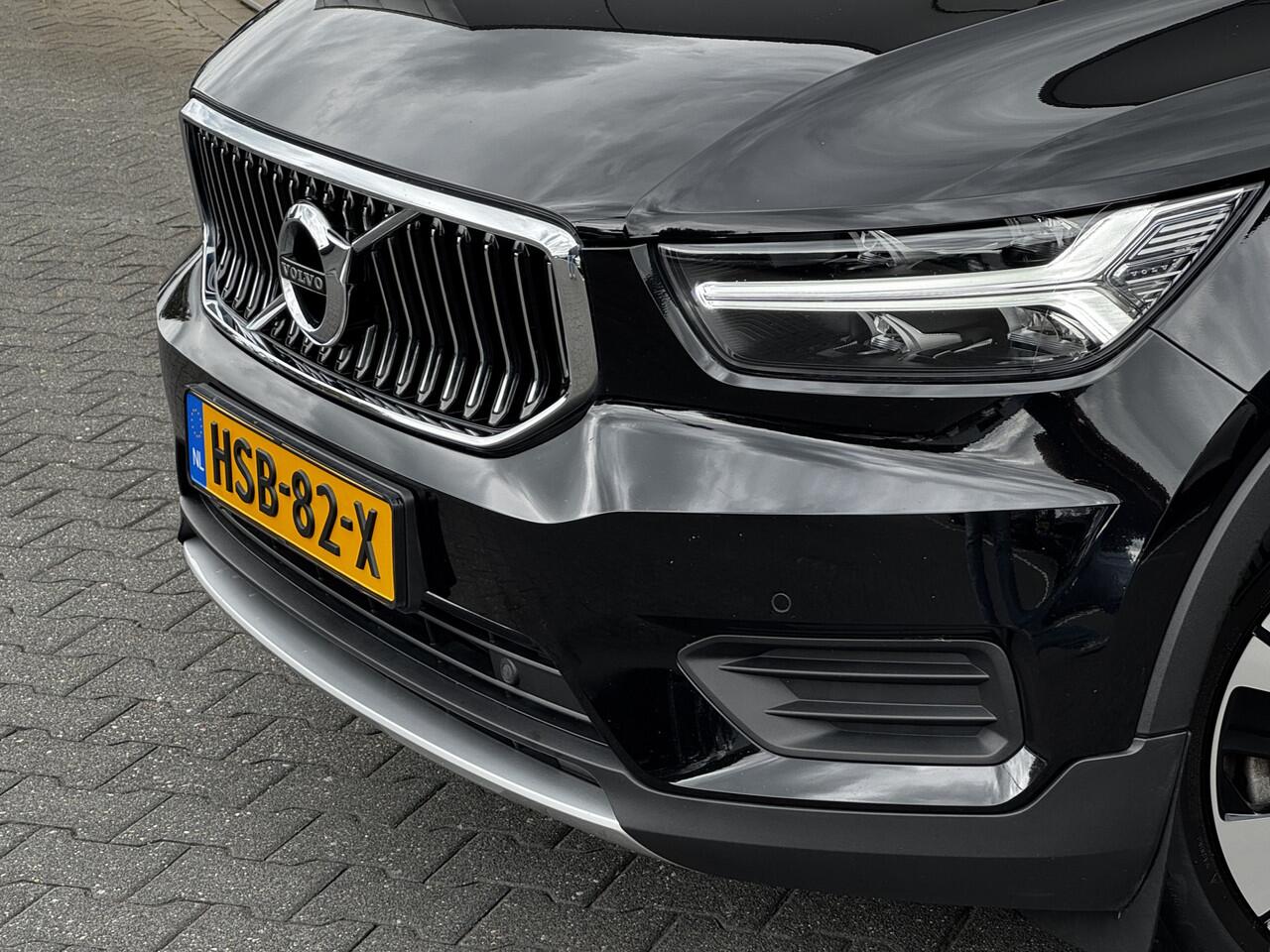 Volvo XC40 1.5 T4 Recharge Inscription Expression PDC v+a / Navigatie / Camera / Carplay / 18 "lm velg