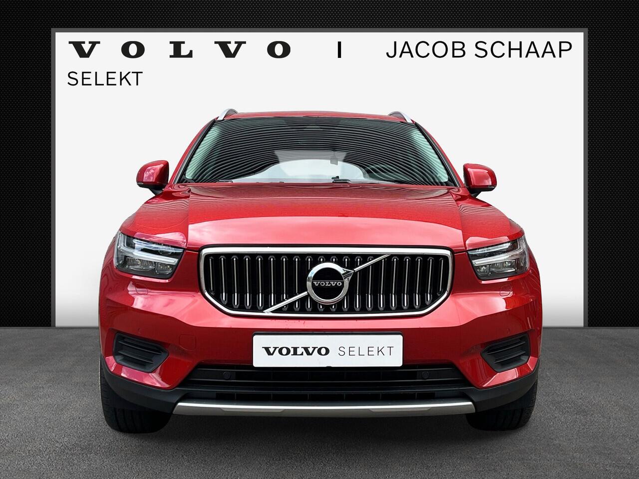 Volvo XC40 T4 Recharge Inscription / Leder / 19" velgen / Achterbank verwarmd /