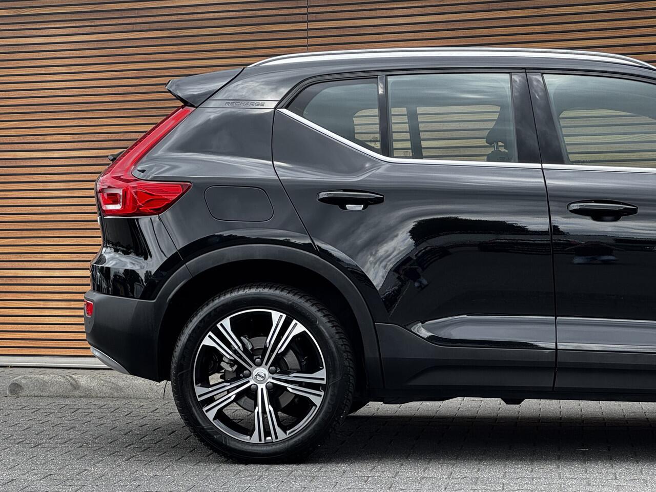 Volvo XC40 1.5 T4 Recharge Inscription PDC v+a / Camera / Navigatie / Carplay / 19 'lm velg