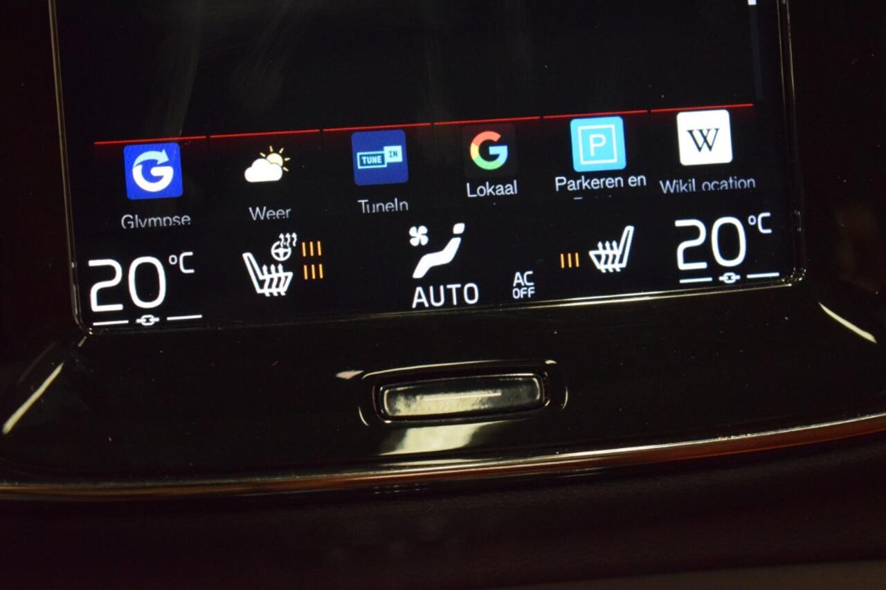 Volvo XC40 2.0 T5 250pk AUT8 AWD Inscription/ Leer/ Schuifdak/ Stoel en stuur verw./ Camera trekgewicht 2100kg