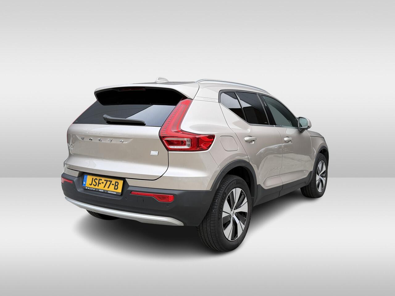 Volvo XC40 1.5 T5 Plug-in hybrid Plus Bright Getint glas | Camera | Stoel en Stuurverwarming