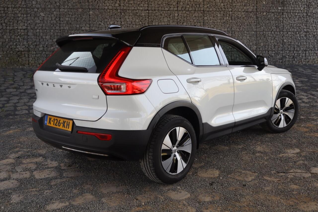 Volvo XC40 1.5 T4 Rech I Geen Import I R-Design I Airco I LED