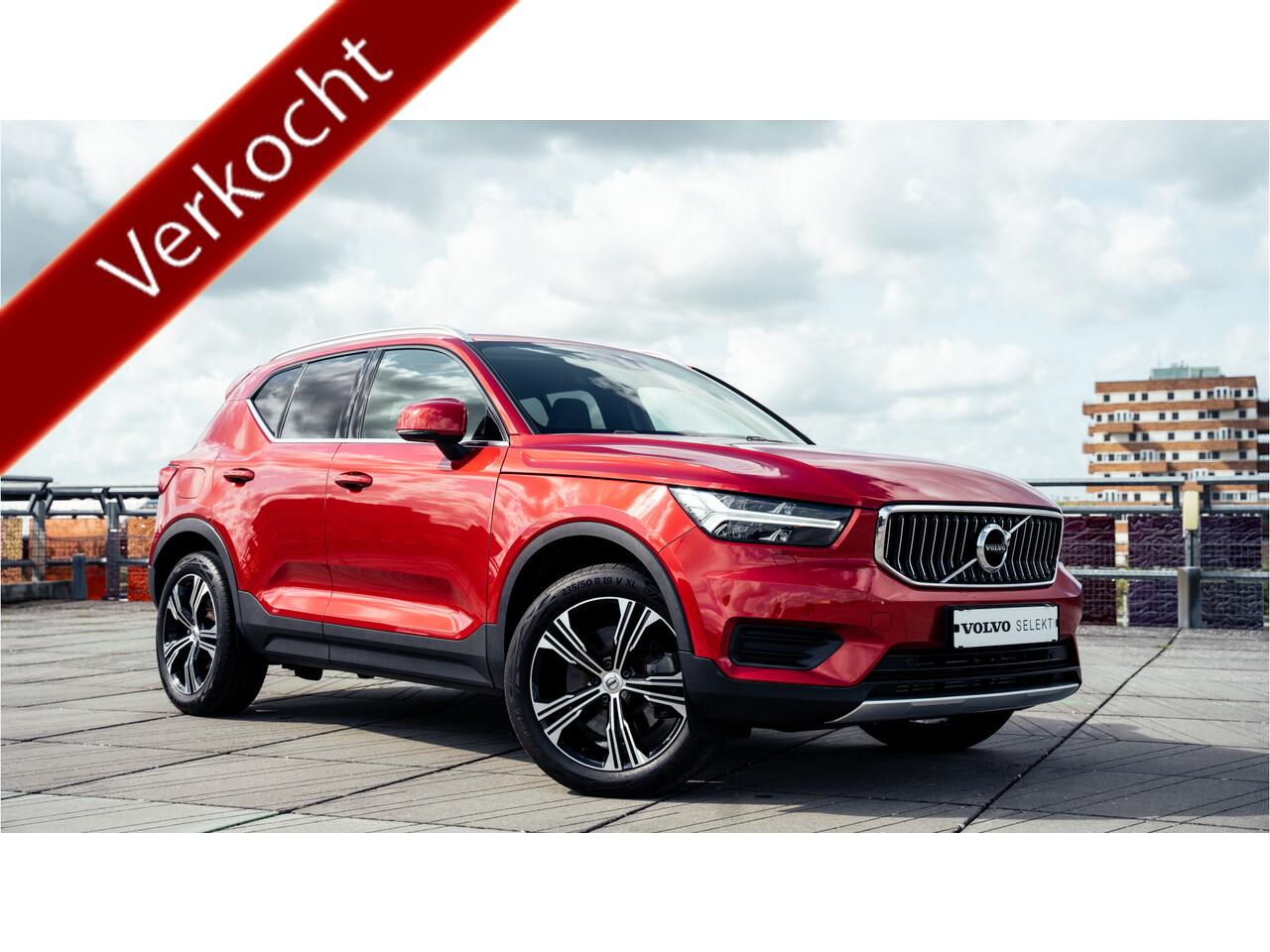 Volvo XC40 T4 Recharge Inscription / Leder / 19" velgen / Achterbank verwarmd /