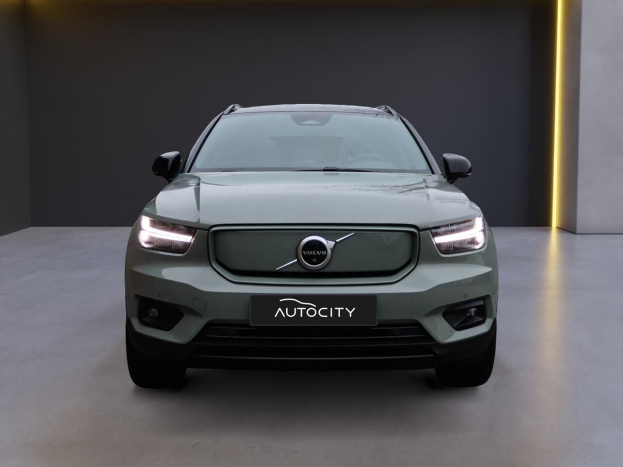 Volvo XC40 R Design Recharge P8 AWD 78KWH l 91% SOH l Panorama l Winterpakk