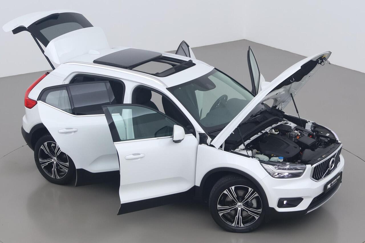 Volvo XC40 T5 Recharge Inscription Expr. | Panoramadak | 19 Inch | Keyless | Apple Carplay | Getint Glas