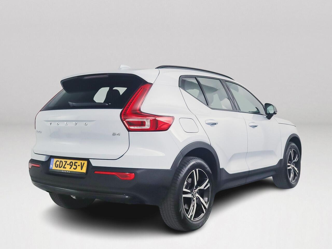 volvo-xc40-b4-aut.-plus-dark--stoe