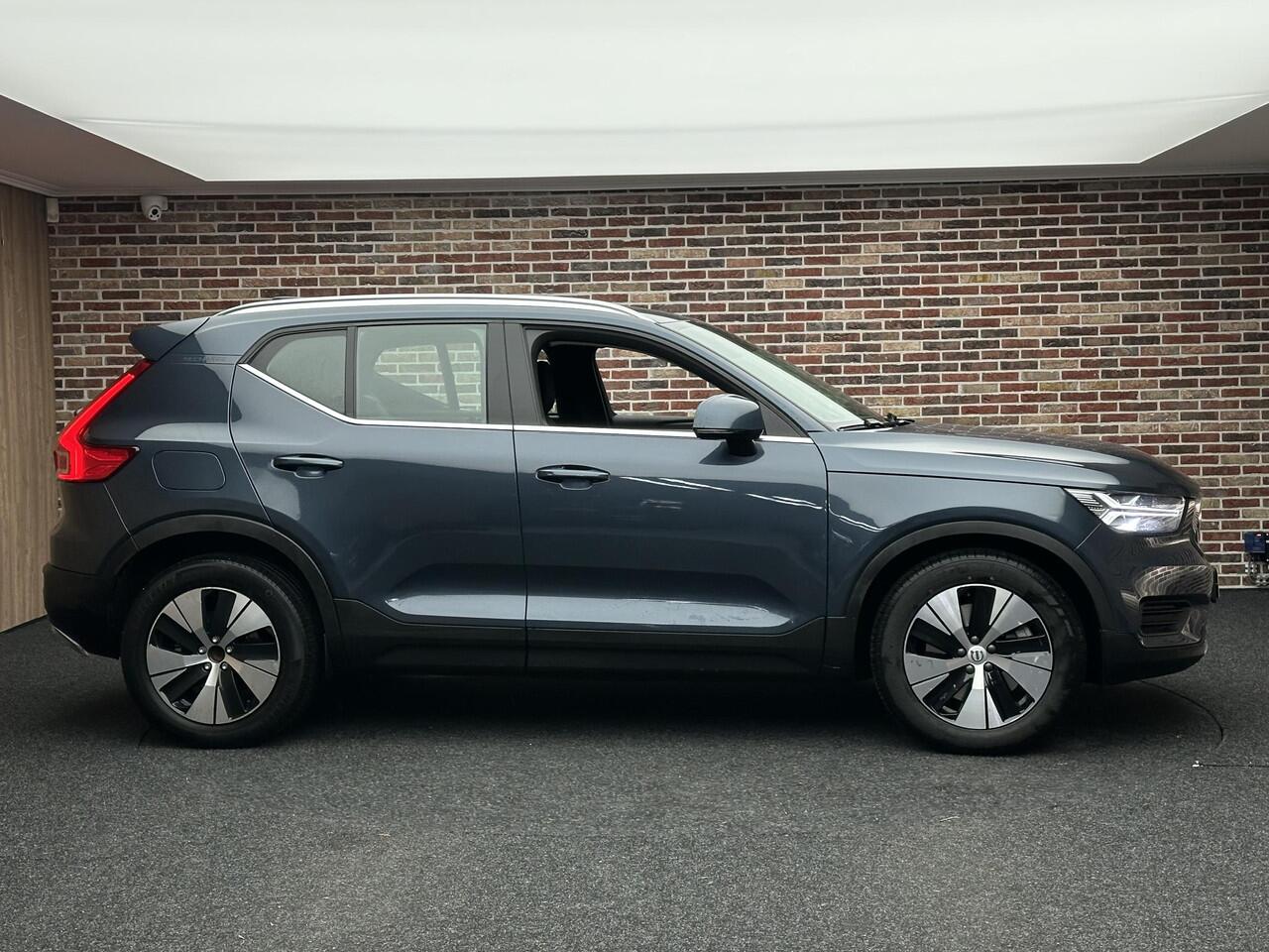 Volvo XC40 1.5 T4 Recharge Inscription Expression Automaat Cruise Control Navi