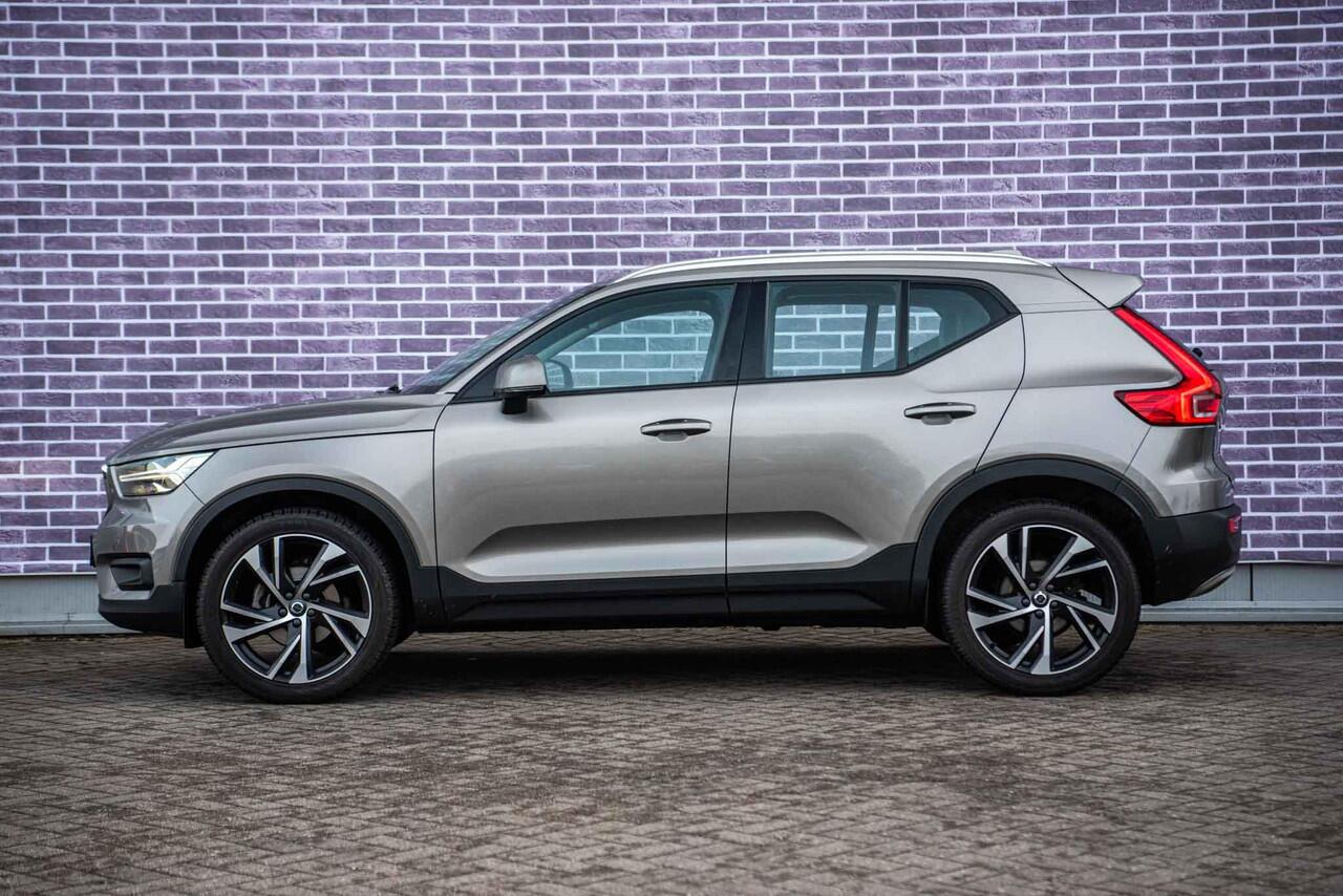 Volvo XC40 1.5 T2 Business Pro | Adaptieve Cruise Control | Panoramadak | Lederen Bekleding | Climate Pack | Parkeer Pakket |
