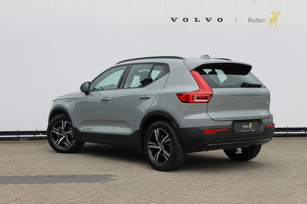 Volvo XC40 B4 211PK Automaat Plus Dark Google Infotainment / Verwarmbare voorruit / Semi elektrisch wegklapbare trekhaak / Elektrisch verstelbare voorstoelen met geheugen op de bestuurdersstoel