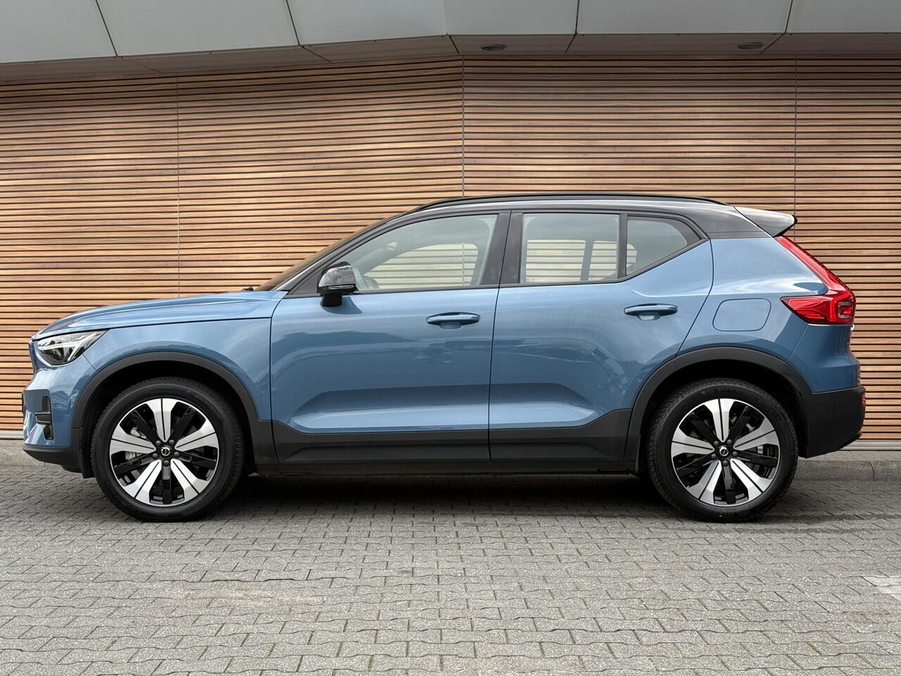 Volvo XC40 Recharge Core 70 kWh Navi / Camera / Clima / All season banden