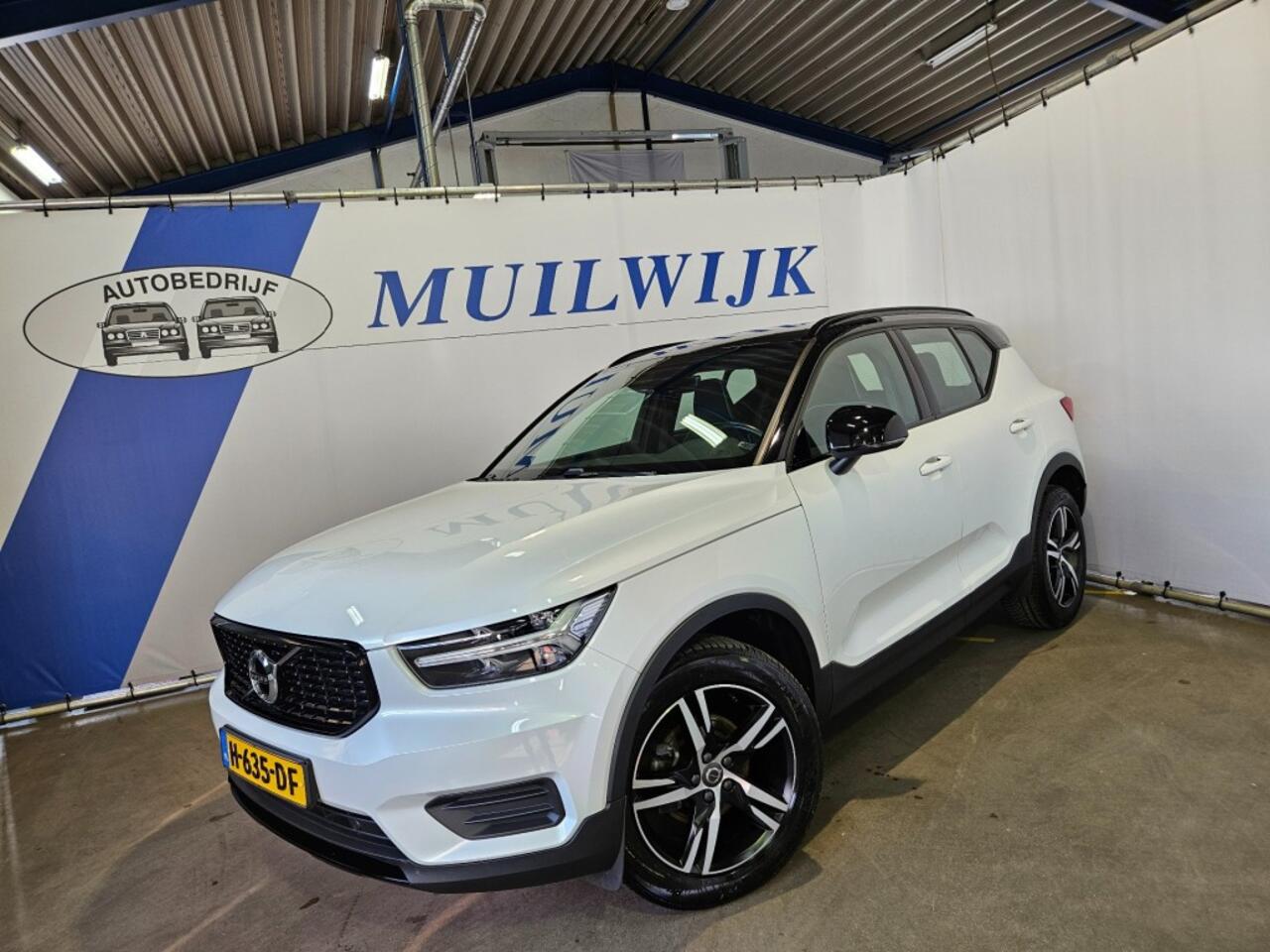 Volvo XC40 1.5 T3 R-Design / Navi / Camera / NL Auto