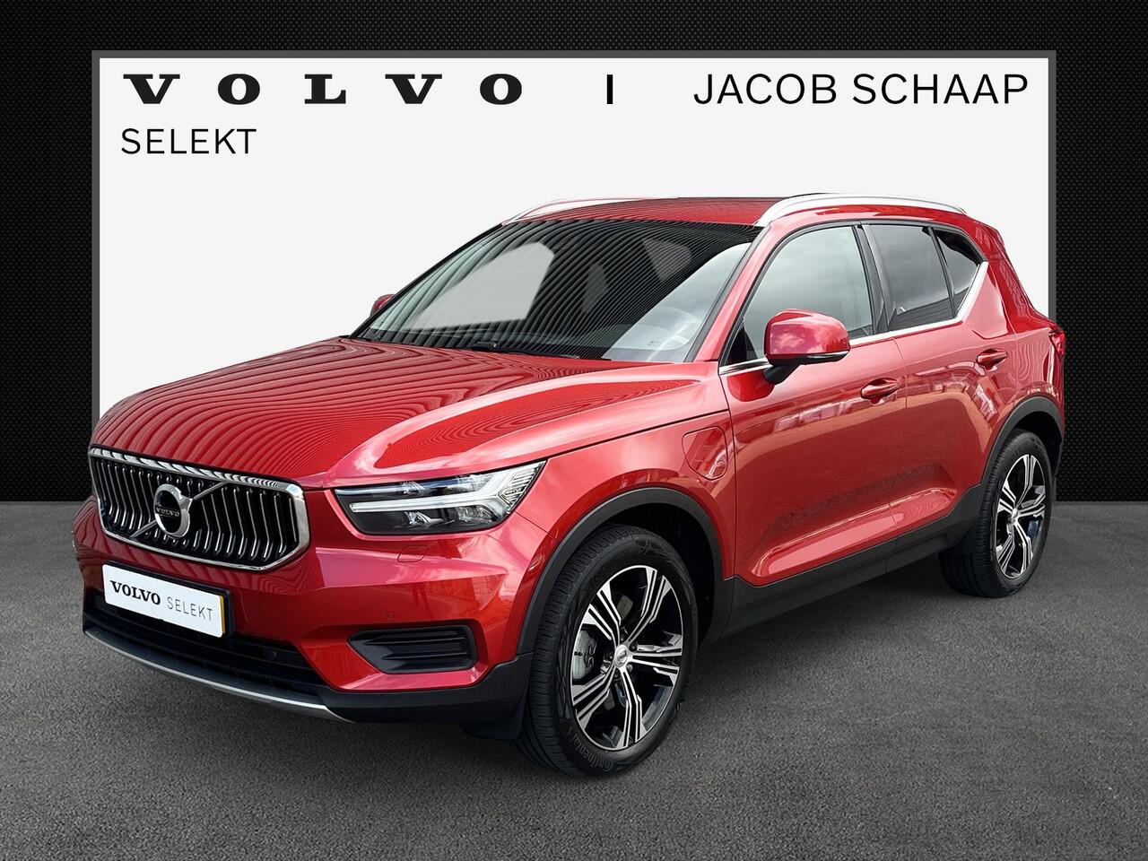 Volvo XC40 T4 Recharge Inscription / Leder / 19" velgen / Achterbank verwarmd /