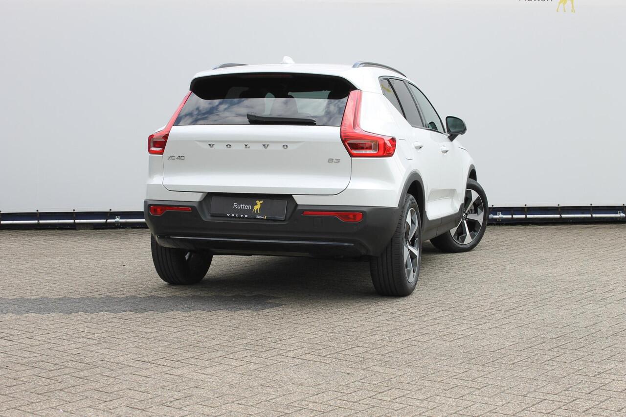 Volvo XC40 B3 177PK Automaat Plus Dark Google infotainment / Draadloos telefoon opladen / Elektrisch bedienbare bestuurdersstoel met geheugen / Adaptieve Cruise Control