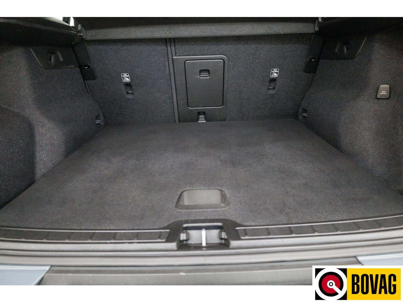 Volvo XC40 1.5 T5 Recharge 263 PK | Elec. trekhaak | Elec. klep | Camera | Stoelverw. | Keyless | Pilot assist, Memory bestuurdersstoel