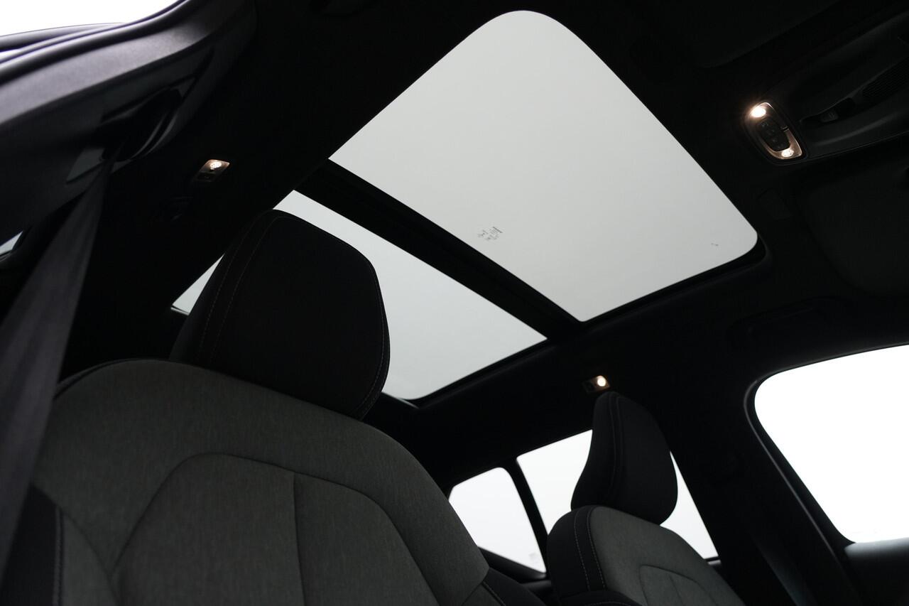 Volvo XC40 1.5 T5 Recharge Inscription 262pk Panoramadak/Navigatie/360Camera