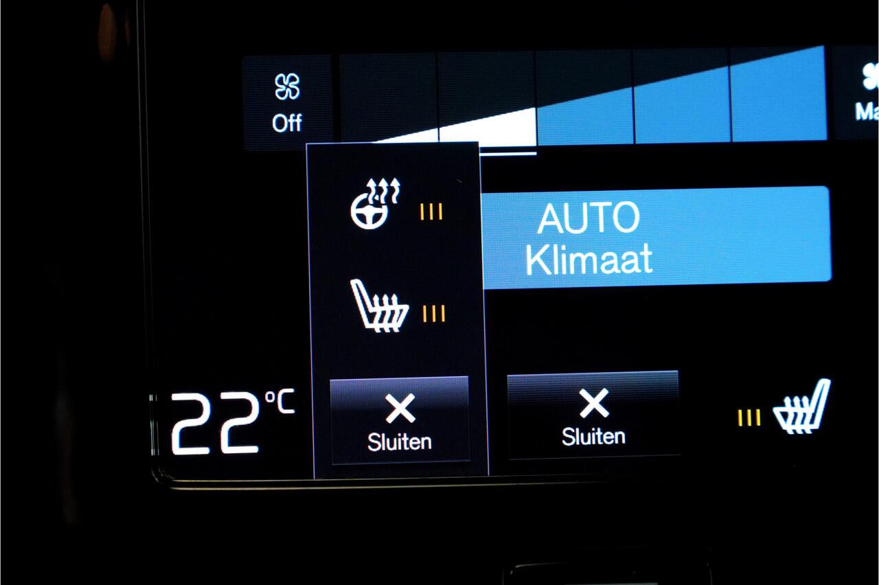 Volvo XC40 1.5 T5 Plug-in Hybrid 193kW/262pk DCT7 Ultimate Dark PANORAMADAK + HARMAN/KARDON + EL.TREKHAAK + ADAPT.CRUISE + PILOT ASSIST + NAVI SENSUS + BLIS + LANE ASSIST + EL.STOELEN + STOEL-&STUURVERWARMING + CAMERA + KEYLESS + PARKSENSOREN V&A + 19" LM-VELGEN!!