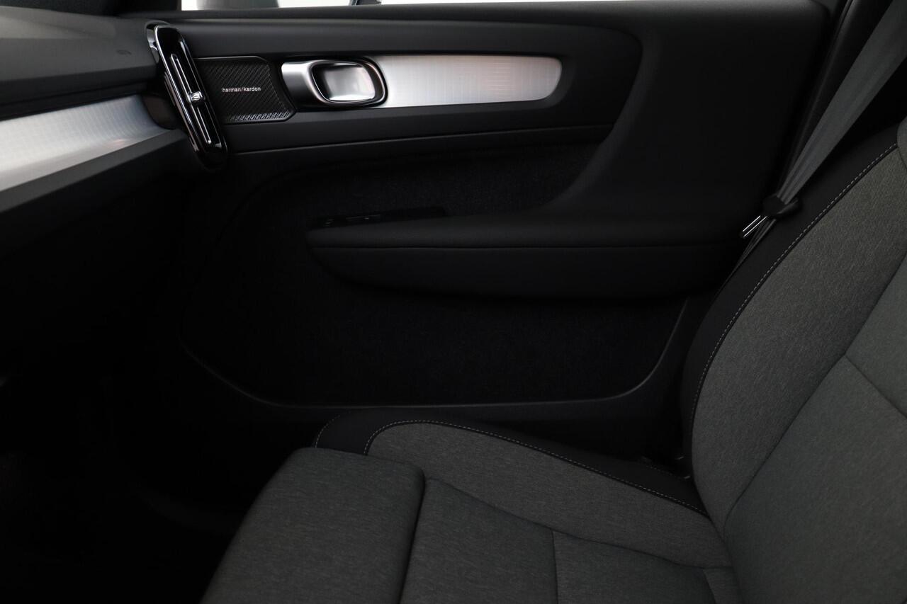 Volvo XC40 B3 (M-HYBRID) CORE BUSINESS EDITION -ADAP.CRUISE|360°CAM|HARMAN/KARDON|PRIVACY.GLAS|19"