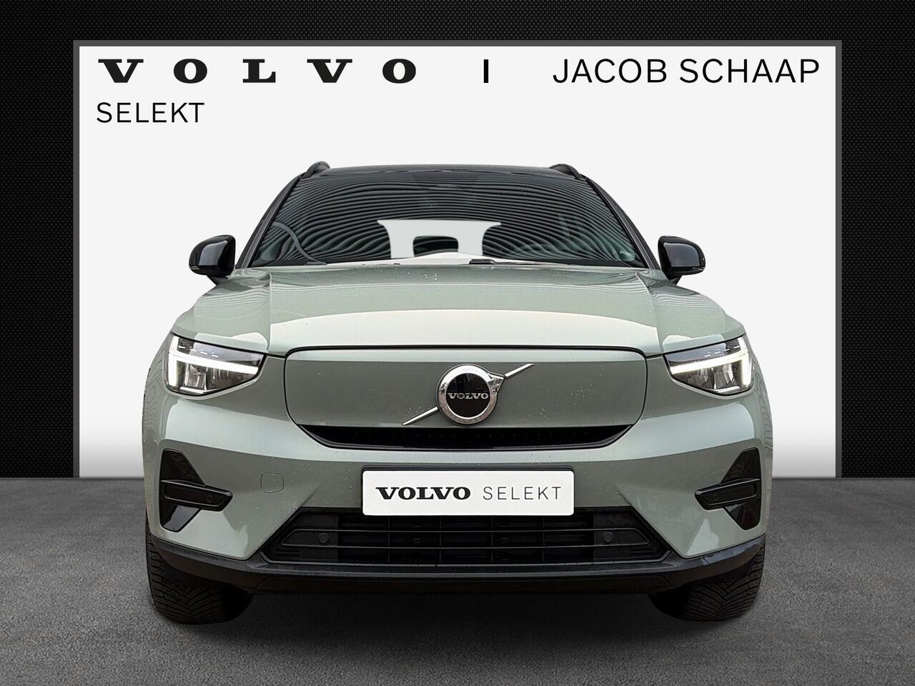 Volvo XC40 Single Motor Plus 69 kWh / Stoel- en stuurverwarming / Achteruitrijcamera / Elektrische achterklep /