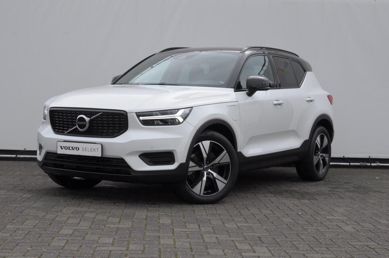 Volvo XC40 T4 211PK Automaat Recharge R-Design / Cruise control / leder met alcantara / elektrische achterklep / keyless entry / Apple carplay / Parkeersensoren met camera / getinte ramen /