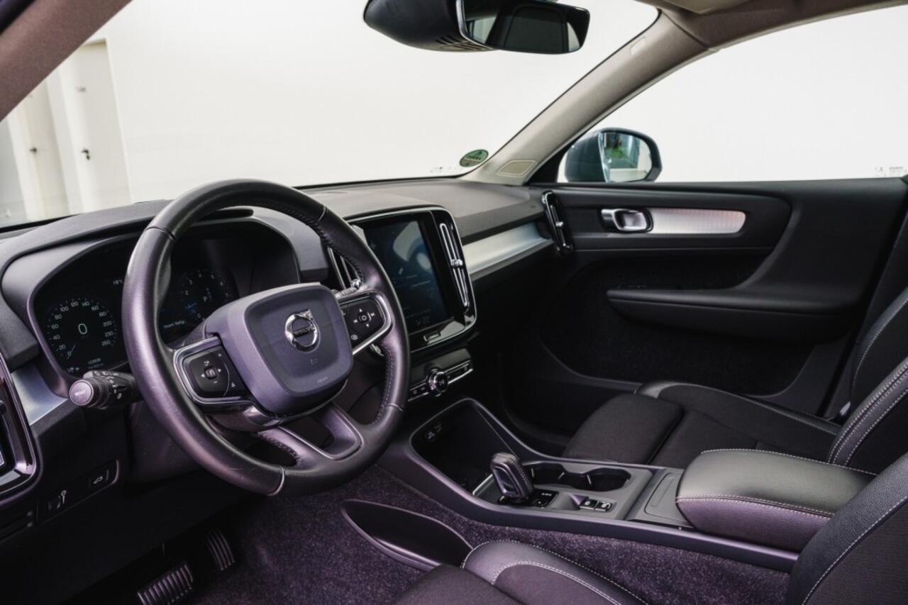 Volvo XC40 T3 Geartronic Momentum Pro