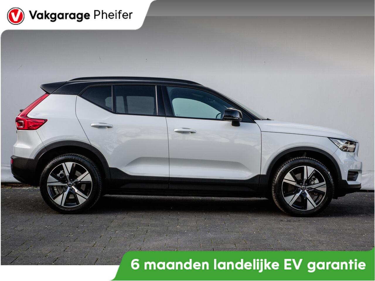 Volvo XC40 Recharge Core SOH 92% Trekhaak/ Stoel-stuurverwarming/ Camera/ Navigatie/ Carplay/ Contourstoelen
