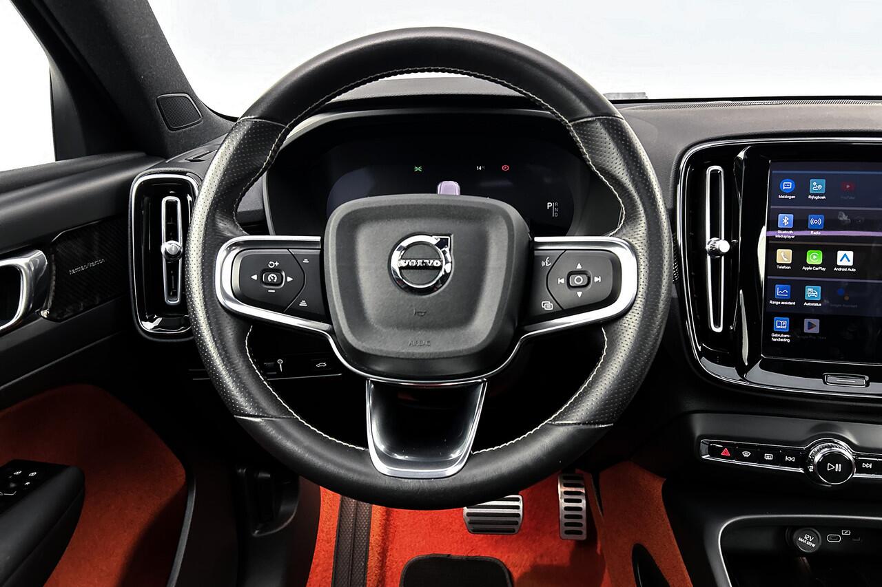 Volvo XC40 Recharge P8 AWD R-Design | Panoramadak | Trekhaak | Stoelverwarming | Camera