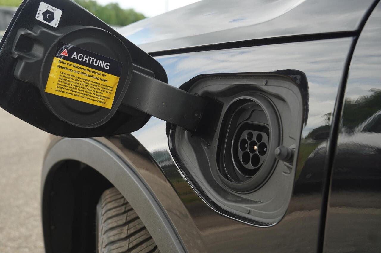 Volvo XC40 1.5 T5 Plug-in hybrid Plus Dark