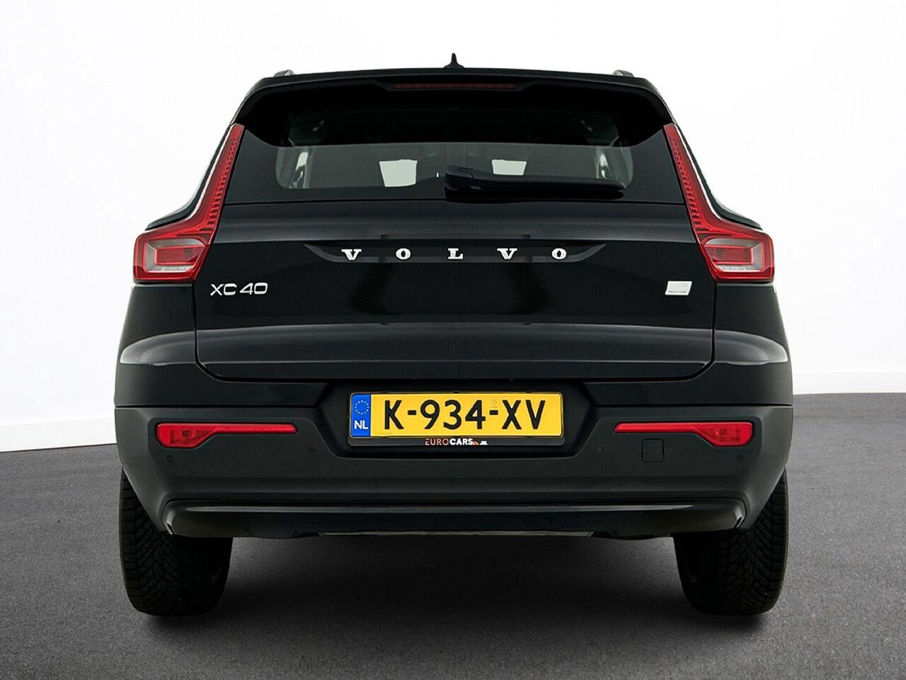 Volvo XC40 1.5 T4 Recharge R-Design Expression Auto. Navigatie Apple Carplay/ Android Auto Camera Parkeersensoren achter Adaptive Cruise Control Full Led Virtual Cockpit Climate Control Lichtmetalen velgen