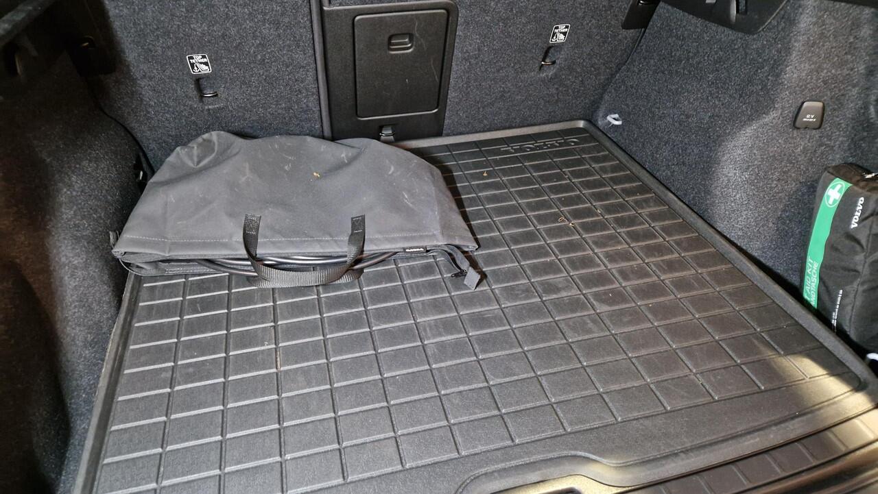 Volvo XC40 1.5 T5 Recharge R-Design | Navigatie | Harman Kardon | Apple Carplay/Android Auto | 20 inch