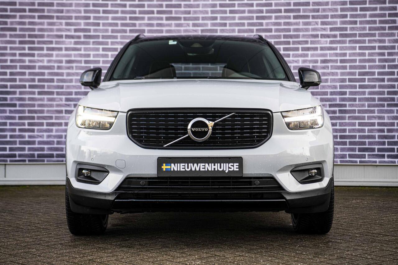 Volvo XC40 1.5 T3 R-Design | Trekhaak | 20" | Adaptieve cruise control | Stoel/stuur verwarming | Parkeer camera |